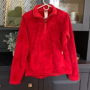 SOLD.      The North Face 1/4 zip fleece medium